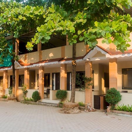 Hotel O Manori Resort Exterior photo